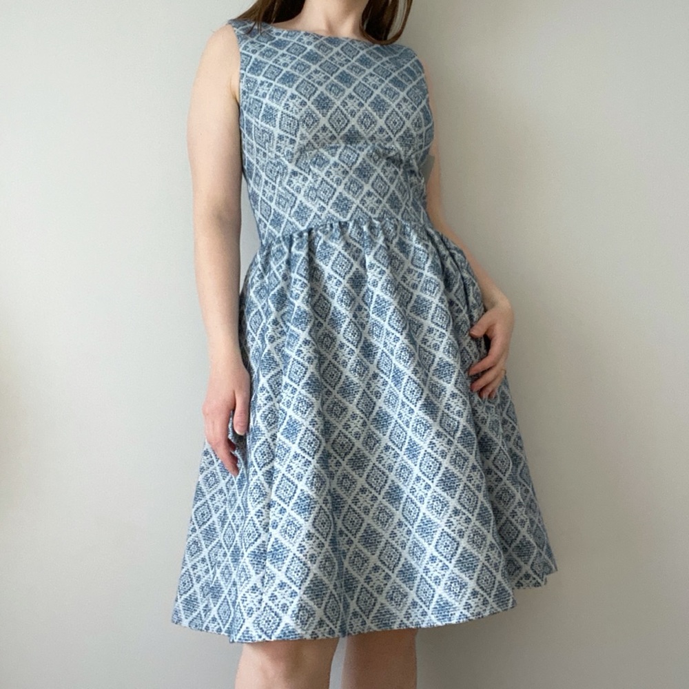 Nordstrom Halogen White Teal Blue Diamond Cocktail Dress 8